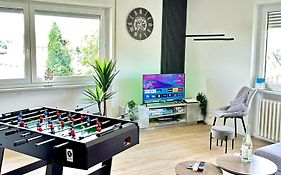 Diamond Apartments: Residenz Dreilaendereck Nahe Flughafen